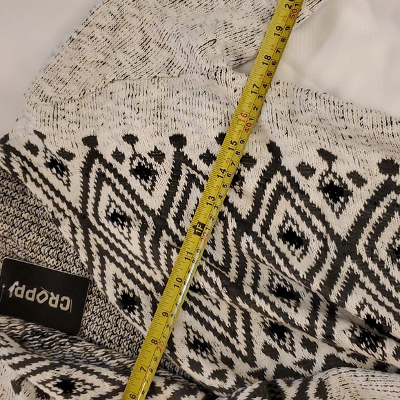 Cardigan - Picture 3 of 7